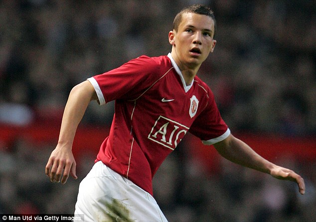 Former Manchester United youngsters XI: Danny Drinkwater is the engine behind Leicester City's title charge... and these Old Trafford old boys are also thriving | Daily Mail Online